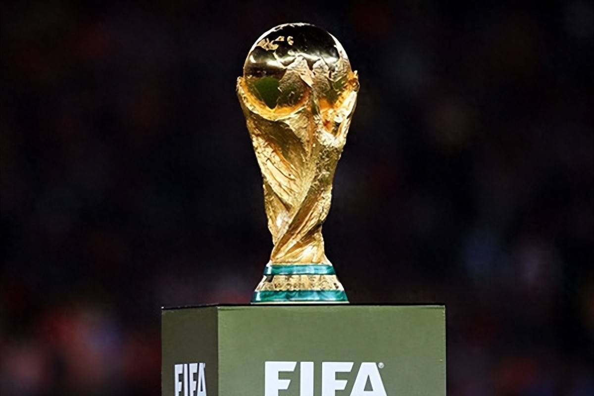 样排在前列 样排在前列